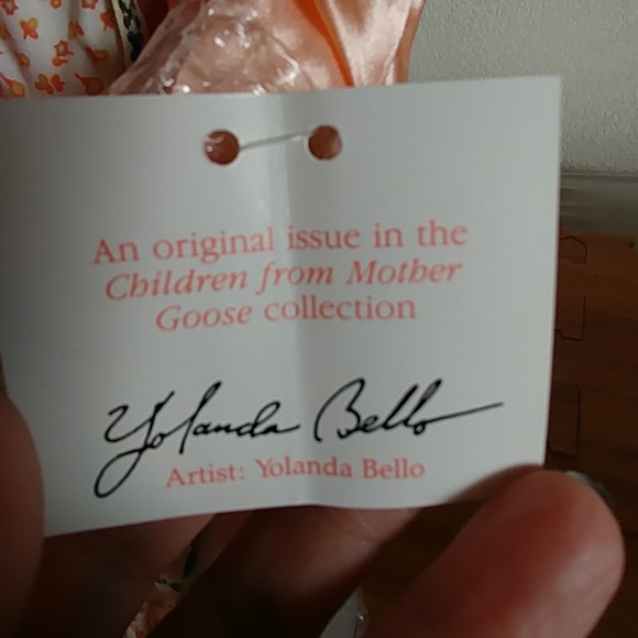 Doll - Picture 4 of 7